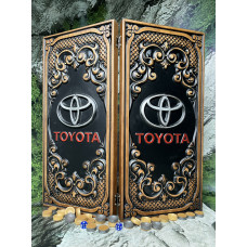 Преміальні різьблені нарди з дерева з логотипом Toyota — стиль і статус
